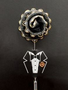 Black & Gold Floral Lapel Pin